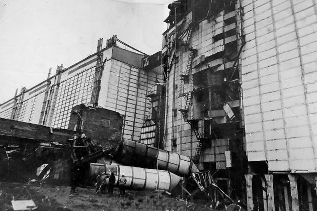 Наслідки вибуху зернового пилу на «Набережночелнінському КХП» (Росія) 1984 року. Один працівник загинув